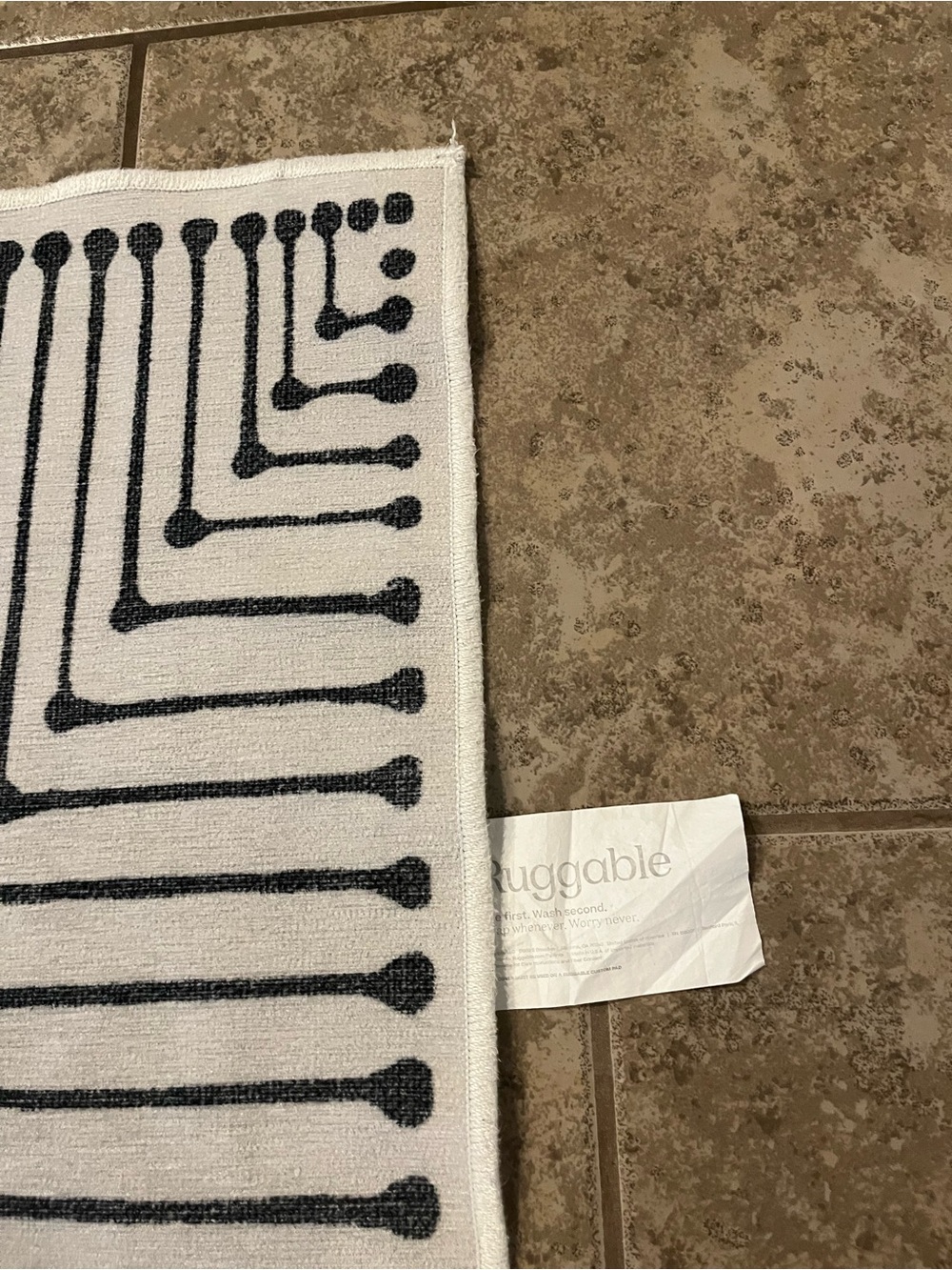 Ruggable Inkdrop black & ivory Jonathan Adler rug - Picture 4 of 10